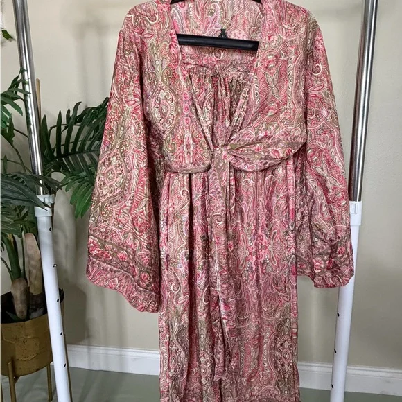 Cynthia Mehra Boho Paisley 2-Piece Set | Wrap Tie Top & Wide Leg Pants | Resort - Picture 2 of 9